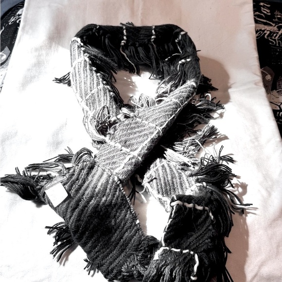 🧣Stunning Incredibly Soft Vintage Jacob & Co Acrylic Wool Cozy Scarf🧣 - Picture 2 of 16